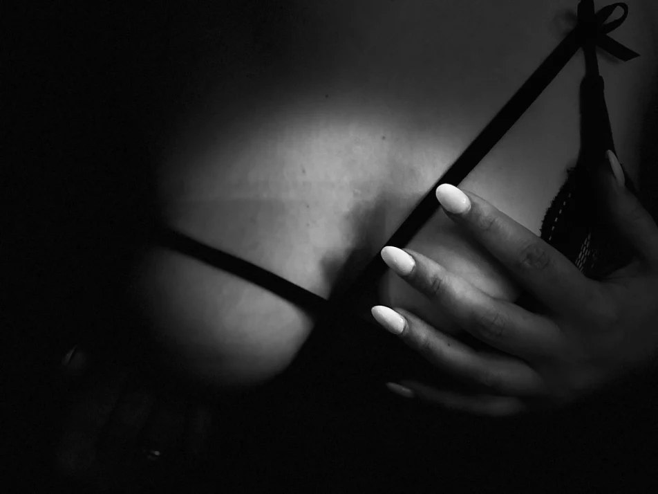 Cover photo of sweet_chrissy