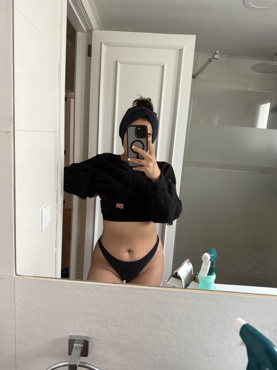 Cover photo of isabella