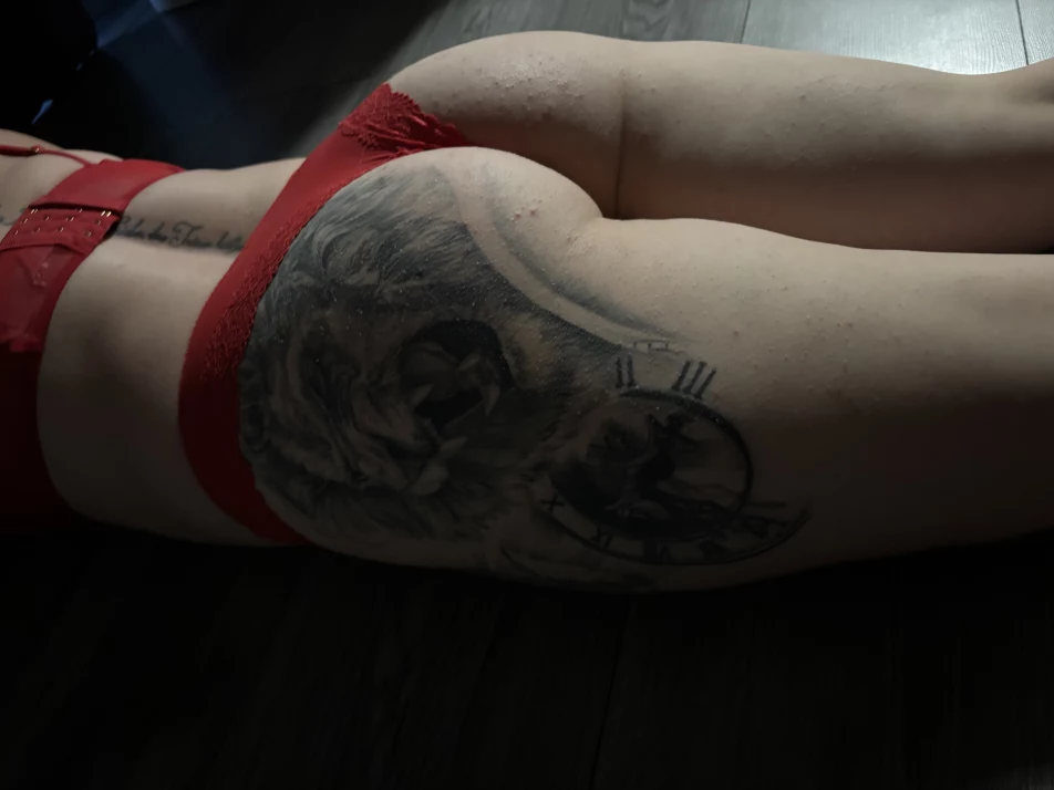 Cover photo of inkedcurly_l98